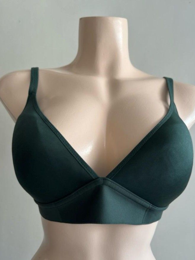 Aerie Nonwire padded bra 34D (Category: Undergarments & Loungewear) located in Llanera. Submitted by expresclothing (Listing ID 1469002058, Image 1). Description: .