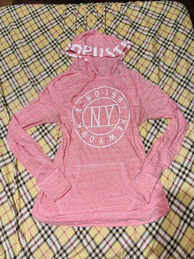Aeropostale Hoodie Y2k (Category: Coats, Jackets and Outerwear) located in Manila. Submitted by erxm.thrift (Listing ID 1469083825, Image 1). Description: .