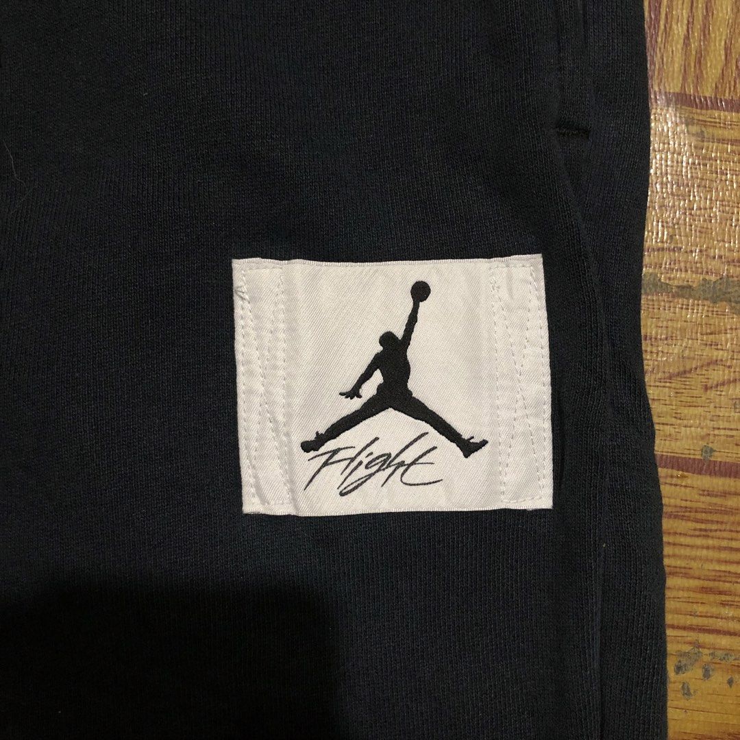Air Jordan Essentials Statement Casual Sports (Category: Joggers) located in Dasmarinas. Submitted by corenyxmessy_3rd_account (Listing ID 1469097826, Image 2). Description: waist - 30 to 34 length - 43.