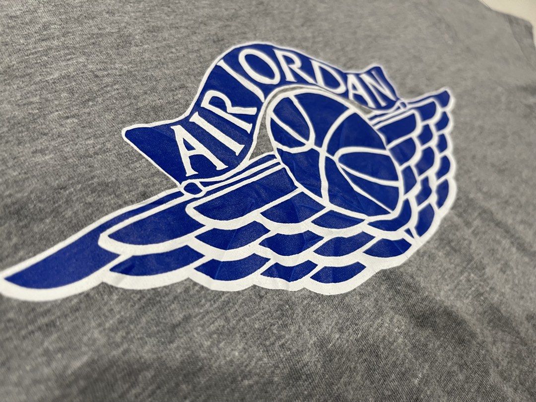 Air Jordan TShirt (Category: Tshirts & Polo Shirts ) located in Mandaue City. Submitted by MJ_80 (Listing ID 1469080883, Image 3). Description: Air Jordan Wings Logo Tshirt Small Dime : 18 X 28 See photos for measurements Color rate & Condition : 9.9/10 Light fade on juman back logo Price : 650 .
