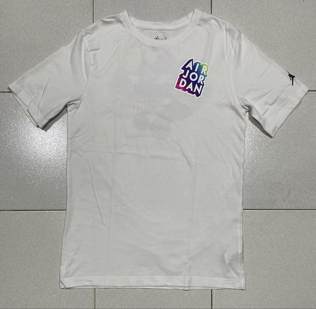 Air Jordan Tshirt (Category: Tshirts & Polo Shirts ) located in Mandaue City. Submitted by MJ_80 (Listing ID 1469081658, Image 1). Description: Air Jordan Tshirt Size Youth XL Dimes : 18 X 27.5 See photos for measurements Color rate & condition : 9.7/10 Price : 580.