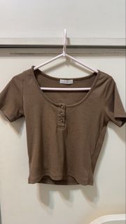 （分類：）位於 。 由 buyerrr200 提交（商品編號 1469010644，圖片 1）。簡介： 。