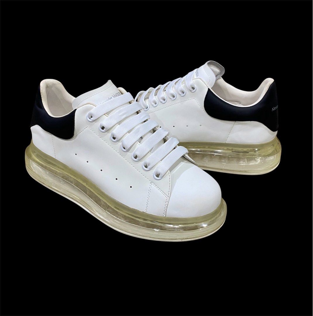 Alexander Mcqueen Unisex Oversized Sneakers (Category: Sneakers) located in Digos. Submitted by zhanderapp47607 (Listing ID 1468928211, Image 1). Description: Size 40 Cm 26 Like new No drags Authentic .