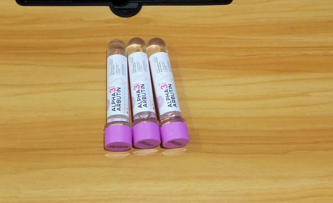 Alpha Arbutin Body Serum Violet Cap (Category: Body Care) located in Davao. Submitted by rebrandz (Listing ID 1469158329, Image 2). Description: Brand New from Bangkok Thailand expiry date 2029.