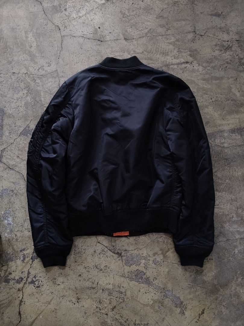 Alpha Industries Reversible For Women (Category: Coats, Jackets and Outerwear) located in Taytay. Submitted by the_vtg_pop-up (Listing ID 1468976807, Image 2). Description: .