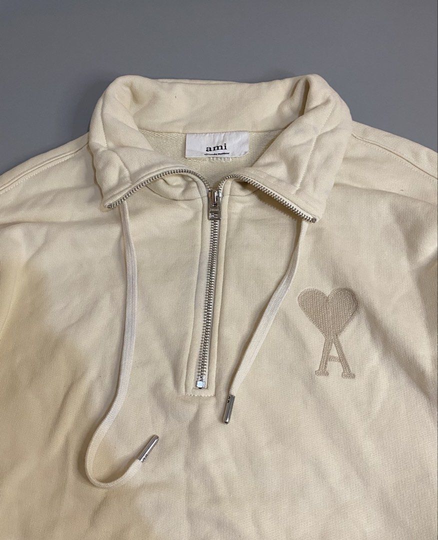Ami Qzip (Category: Coats, Jackets and Outerwear) located in Manila. Submitted by michaelcollection28 (Listing ID 1469072264, Image 3). Description: .