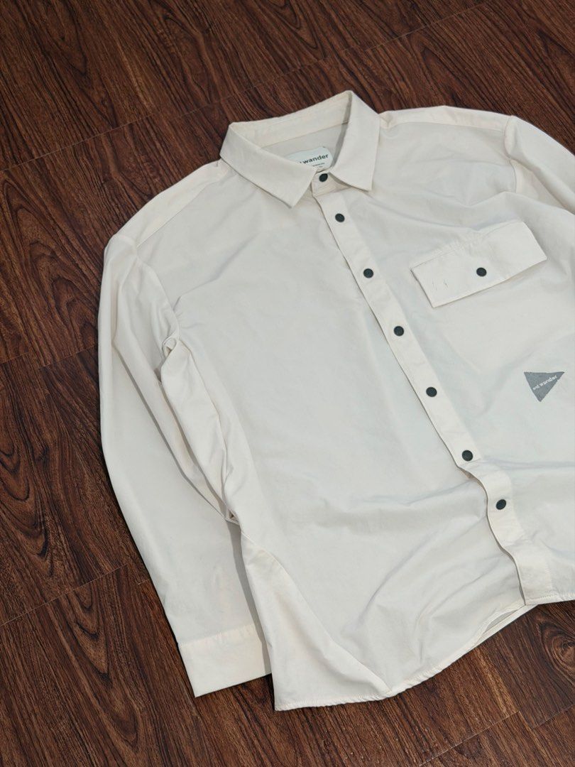 And Wander - And Wander Technical Longsleeve (Category: Activewear) located in Taguig. Submitted by shhhhselection (Listing ID 1469015873, Image 2). Description: “And Wander Technical Longsleeve” Authentic Size 4 Width - 27” Length - 29” Very Good Condition 1498 Pesos Only! .