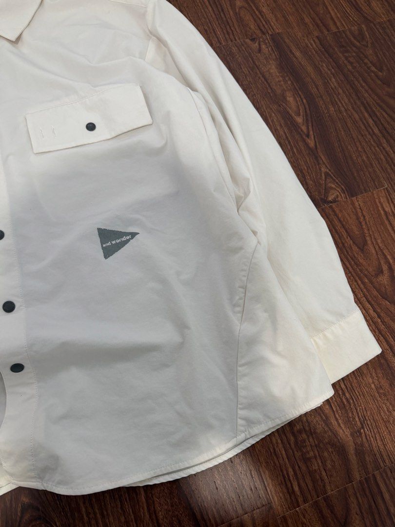 And Wander - And Wander Technical Longsleeve (Category: Activewear) located in Taguig. Submitted by shhhhselection (Listing ID 1469015873, Image 3). Description: “And Wander Technical Longsleeve” Authentic Size 4 Width - 27” Length - 29” Very Good Condition 1498 Pesos Only! .