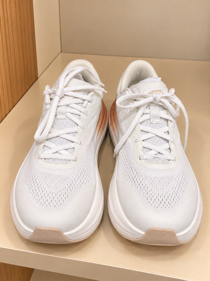 ANTA Running Shoes (Category: Sneakers) located in Manila. Submitted by lexiandco.ph (Listing ID 1468982702, Image 2). Description: .