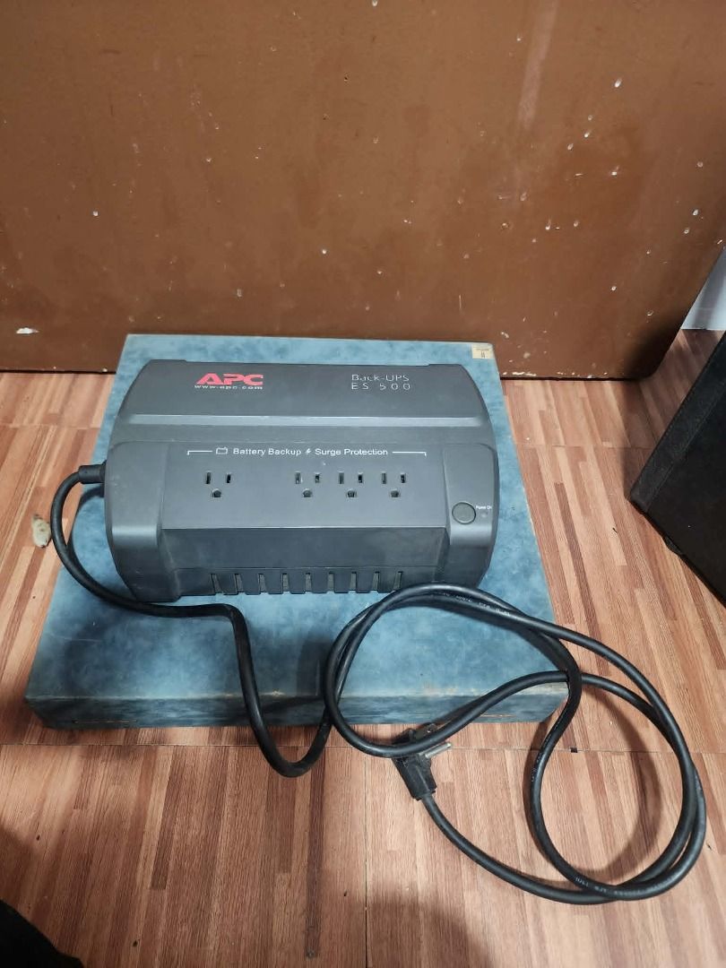 APC BE500R-PH UPS (Uniterruptible Power Supply) (Category: Electrical, Adaptors & Sockets) located in Quezon City. Submitted by foxsquaredeals (Listing ID 1469023968, Image 1). Description: "500VA / 300W Total output current - 7A; 230V" .