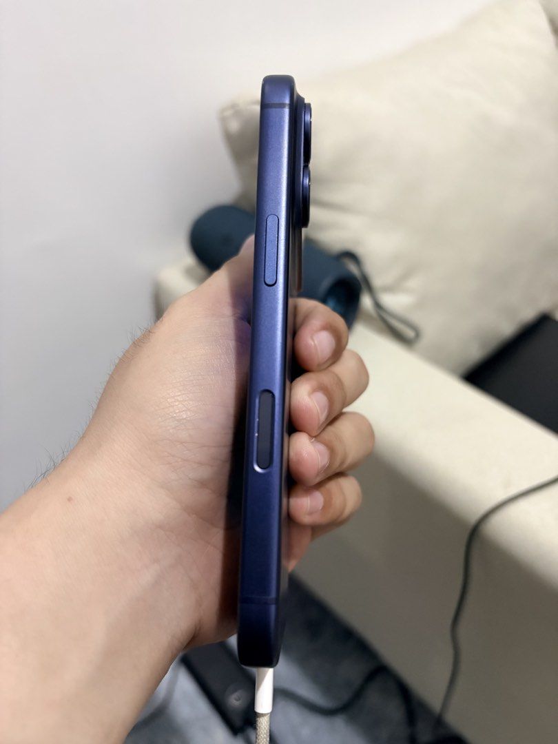 Apple iPhone 17 Pro Blue (Category: iPhone 17 Series) located in Manila. Submitted by dejesusjoven0527 (Listing ID 1469106763, Image 3). Description: FOR SALE iPhone 17 pro 256gb Blue 99% bh Open line NTC No box (unit only) No history of repair No issue except sa very tiny scratches because of hard case Meet up only.
