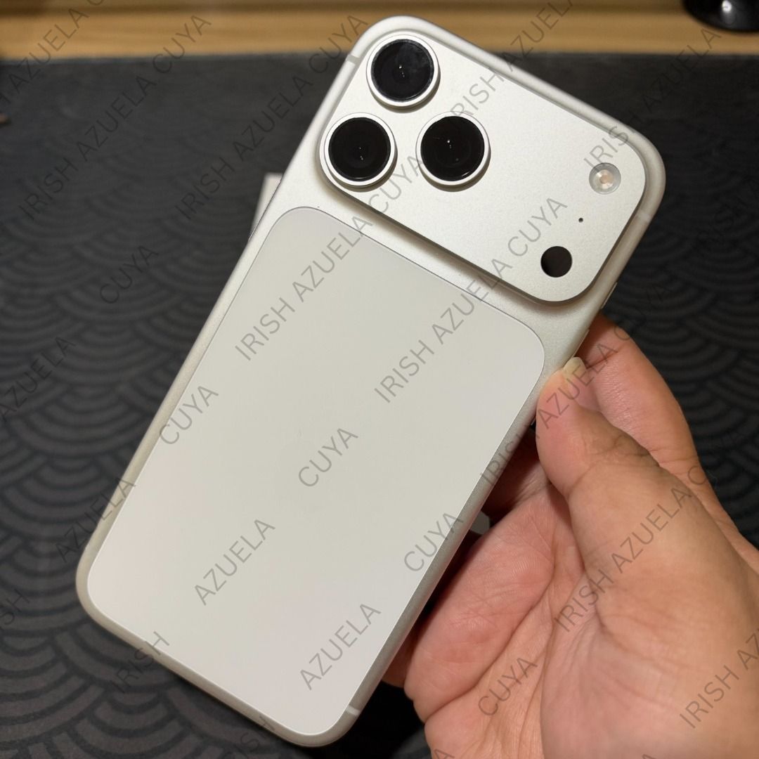 Apple iPhone 17 Pro Max (Silver, 256GB) (Category: iPhone 17 Series) located in Caloocan City. Submitted by irish.cuya24-15179 (Listing ID 1469052268, Image 3). Description: 📱 FOR SALE: iPhone 17 Pro Max – Silver | 256GB 💰 Price: ₱64,000 FIXED Selling my iPhone 17 Pro Max (Silver, 256GB). First owner, purchased in Hong Kong, with official receipt. The unit is in good condition and has NO ISSUES. 📌 Unit Details: Model: iPhone 17 Pro Max Color: 