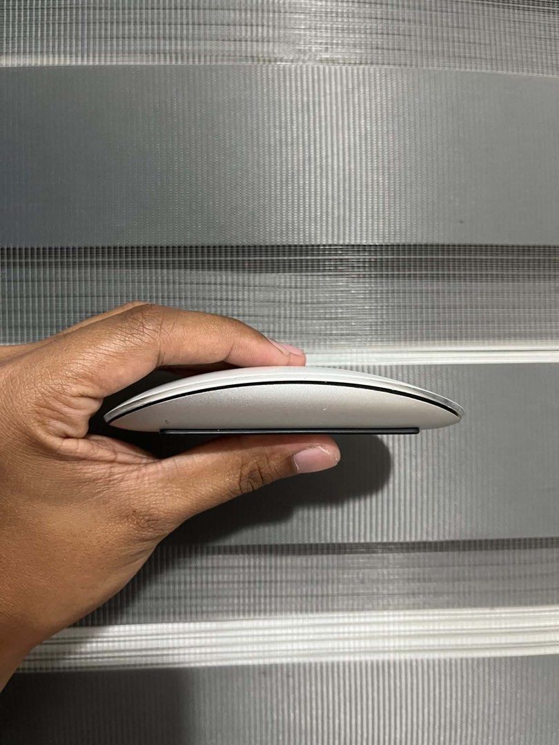 Apple magic mouse 2 (Category: Mouse & Mousepads) located in Quezon City. Submitted by all_about_retro (Listing ID 1468993964, Image 3). Description: Apple magic mouse 2 Tested ok Like new Unit only No issue Pickup.