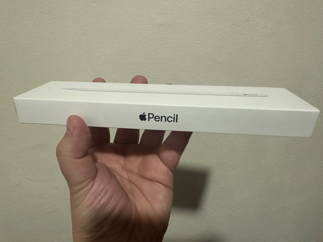 Apple Pencil USB-C (Category: Other Accessories) located in Quezon City. Submitted by kimlolee (Listing ID 1469159247, Image 3). Description: Brand New - Sealed RFS : bought as a bundle with iPad Location : Quezon City Shipping via Lalamove or Grab Payment via Gcash.