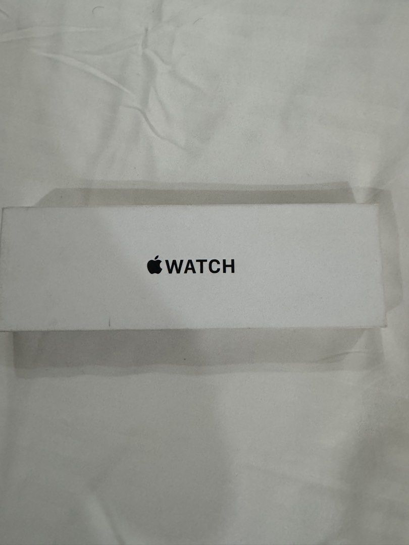 Apple Watch SE 3 40mm (Category: Wearables & Smart Watches) located in Manila. Submitted by prelovemd (Listing ID 1469000037, Image 2). Description: SRP price: 17,990 on stores. Selling low at 11k. 7k discounted. Package haven’t been open. Won from the raffle draw from medical events RFS: i have apple watch already 10k if via lalamove or grab delivery. Shipping fee c/o buyer. 11k if for meet up. Can do meet up ONLY in following locations: - The M