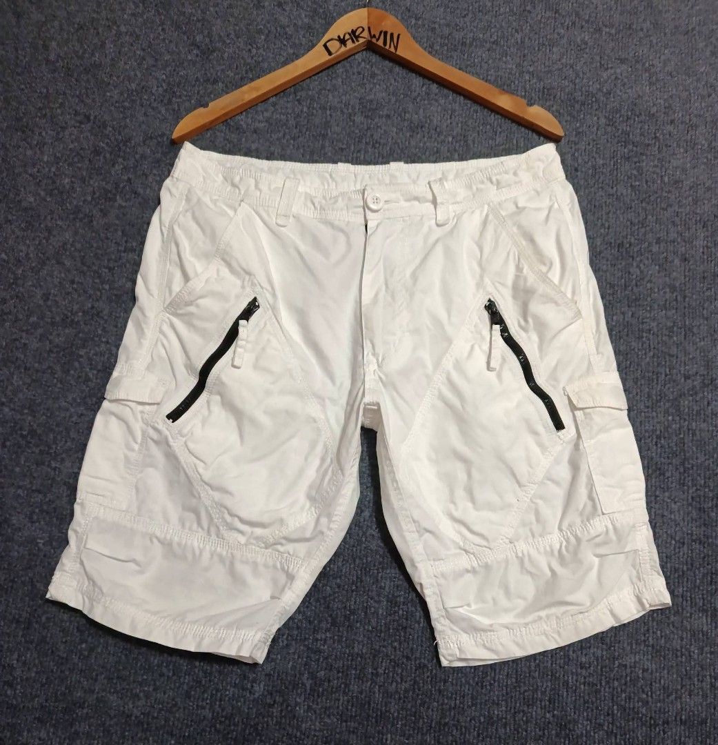 🏷️Armani Exchange Men's Cargo Short (Category: Shorts) located in Cebu City. Submitted by keenstone_24df15 (Listing ID 1468957316, Image 3). Description: 💯 Authentic 🏷️Armani Exchange Men's Cargo Short Size: 33 Length: 20 Hem: 9 Colorate & Condition: 9.8 Out Of 10 Excellent Condition No Issue 📌Mine: 850 ✈️Free Shipping 🏠Location: Cebu City 🚚Thru J&T (Door To Door).