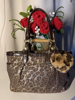 (Category: ) located in . Submitted by chic_coach (Listing ID 1468973804, Image 1). Description: .