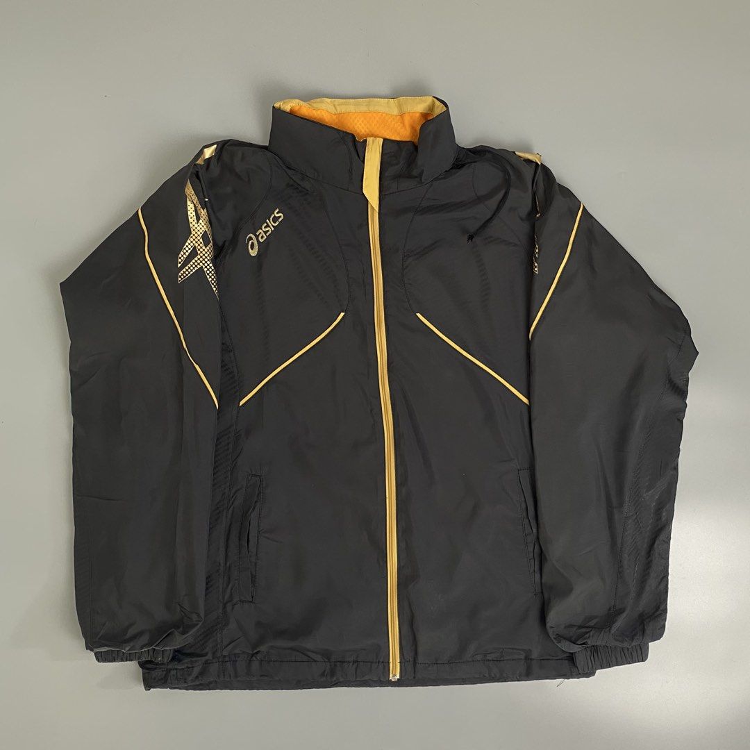 ASICS 🌧️ | Vintage Black Full-Zip Windbreaker Jacket (Category: Coats, Jackets and Outerwear) located in Bulacan. Submitted by orc.ph (Listing ID 1469060592, Image 1). Description: ASICS 🌧️ | Vintage Black Full-Zip Windbreaker Jacket Material Used: Cotton/Nylon -Black -Mock Neck -Vintage -Streetwear -Outdoor -Gold/Yellow Piping -Full-Zip Enclosure -Parachute Hem Drawchord -Asics Spiral Logo ‎-Size: L -Width: 22” ‎-Length: 26” ‎ ‎Pristine Condit