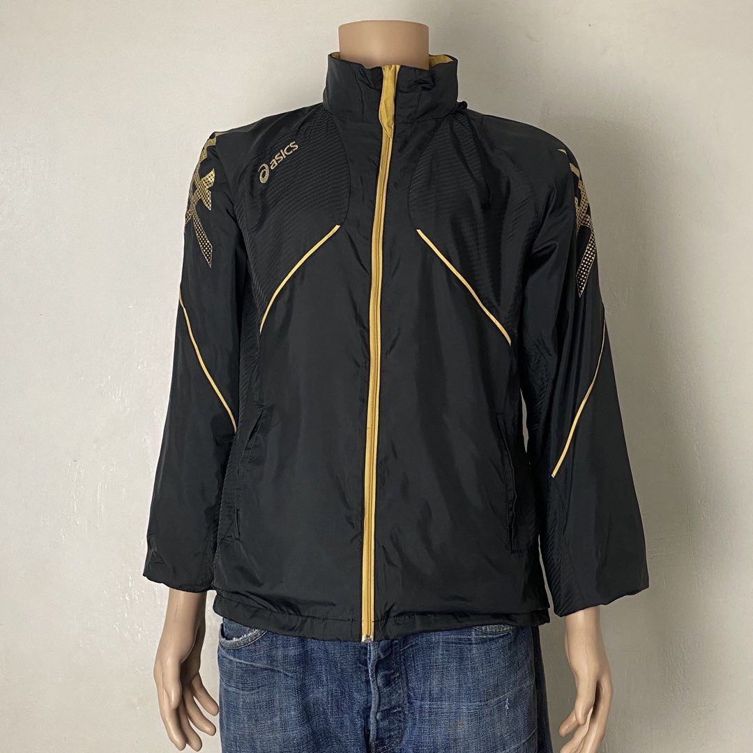 ASICS 🌧️ | Vintage Black Full-Zip Windbreaker Jacket (Category: Coats, Jackets and Outerwear) located in Bulacan. Submitted by orc.ph (Listing ID 1469060592, Image 2). Description: ASICS 🌧️ | Vintage Black Full-Zip Windbreaker Jacket Material Used: Cotton/Nylon -Black -Mock Neck -Vintage -Streetwear -Outdoor -Gold/Yellow Piping -Full-Zip Enclosure -Parachute Hem Drawchord -Asics Spiral Logo ‎-Size: L -Width: 22” ‎-Length: 26” ‎ ‎Pristine Condit