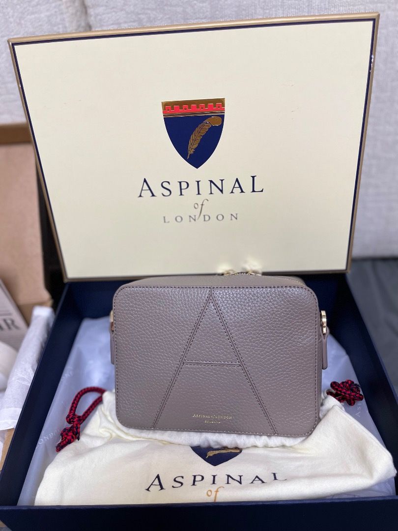 Aspinal of London Camera Bag (Category: Cross-body Bags) located in Subic. Submitted by ilovecmv (Listing ID 1469001791, Image 1). Description: .