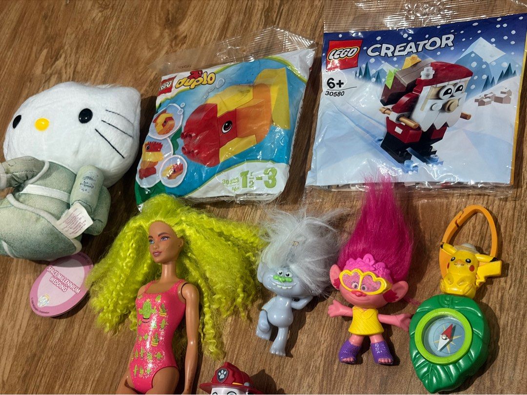 Assorted toys bundle (Category: Kids Toys) located in Balanga. Submitted by momstyle.ph (Listing ID 1469043021, Image 2). Description: -Bundle of assorted toys and collectibles. -Brand new and Sealed LEGO Duplo Fish polybag and Creator Santa Claus polybag - FREE Hello kitty SALE PRICE💕.