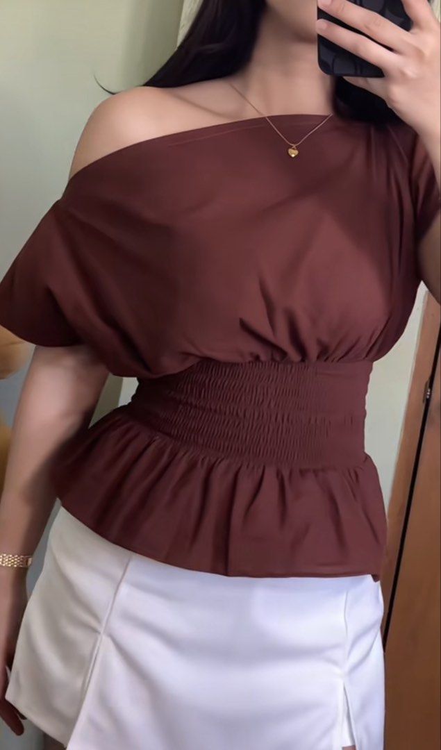 Assymetric Offshoulder Cotton Linen Top (Category: Others Tops) located in Bulacan. Submitted by clothesbyash (Listing ID 1469025675, Image 2). Description: - Can fit XS to Semi Large - Only used once - Classy Look - Tita Outfit.