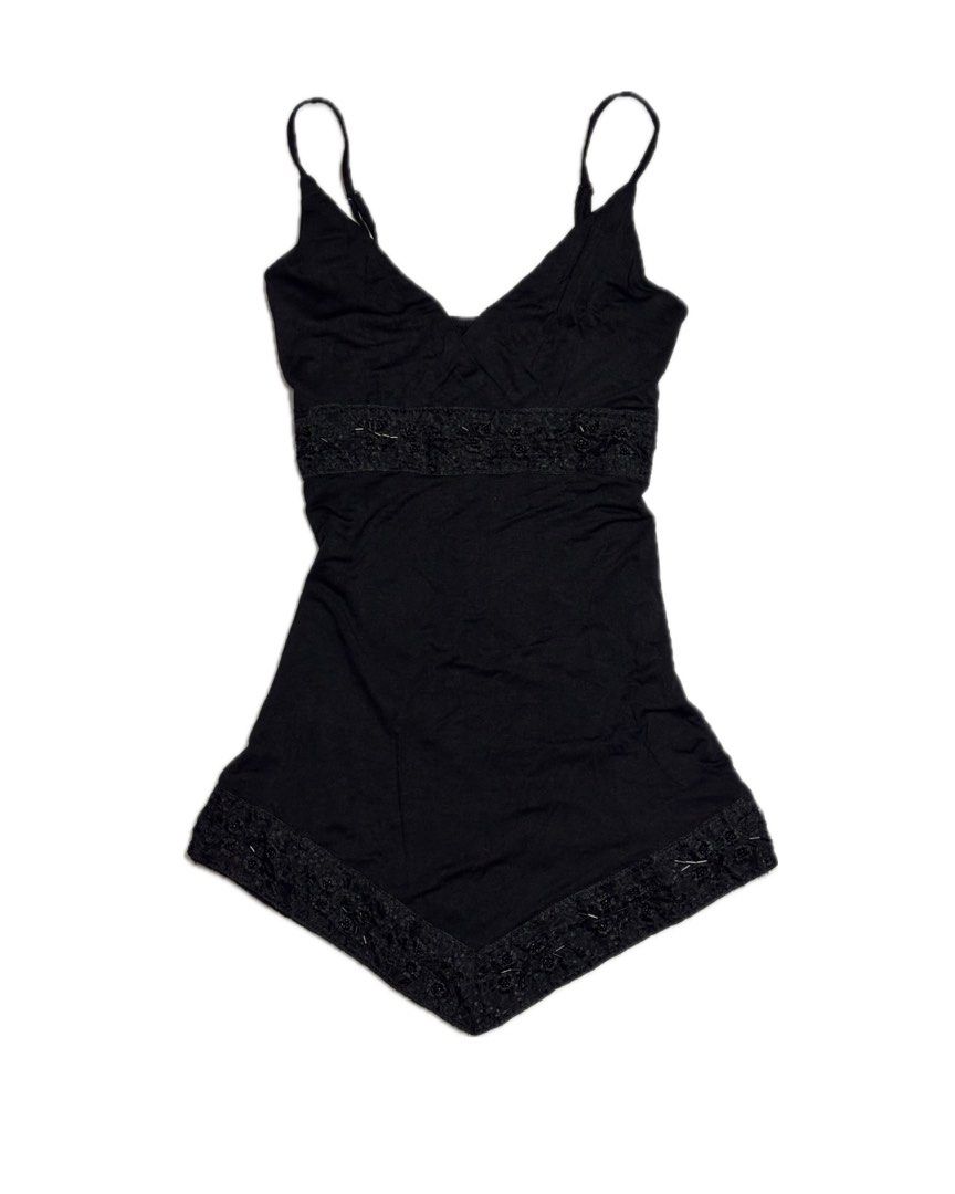 asymmetrical beaded hem cami top (Category: Sleeveless) located in Mabalacat. Submitted by lueur.rei (Listing ID 1469088405, Image 1). Description: ⊹ ࣪ ˖ S-M ⊹ ࣪ ˖ sellers fave 𖧧 mine: ₱300 𖧧 steal: ₱350 𖧧 lock (au): ₱400 — eob: OCT 20 - 8 PM ⊹₊˚‧︵‿₊୨ᰔ୧₊‿︵‧˚₊⊹ — measurements were taken in flat lay — picture may vary due to lighting — please read guidelines before buying — once item is confirmed, please send your complete order form and screens