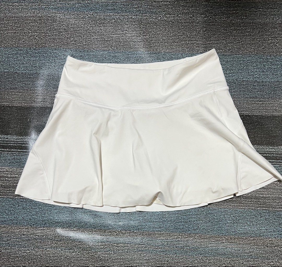 Athleta Skirt (Category: Skirts) located in Cebu City. Submitted by mark24anth29233 (Listing ID 1469042933, Image 2). Description: Original Size: Medium Dimes: see last pics Excellent condition No issue.