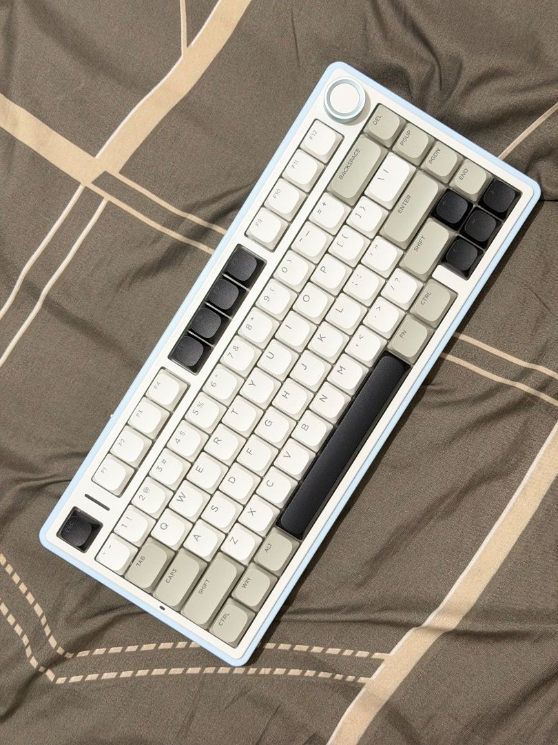Aula F75 (Category: Computer Keyboard) located in Rizal. Submitted by missfredita (Listing ID 1469101721, Image 1). Description: - Good as new - Will be sold together with the extra low-profile keycaps - 1st pic (in low-profile keycaps) - 2nd pic (in its original keycaps) - 3rd & 4th pic (free low-profile keycaps, 143) Feel free to message for additional photos.