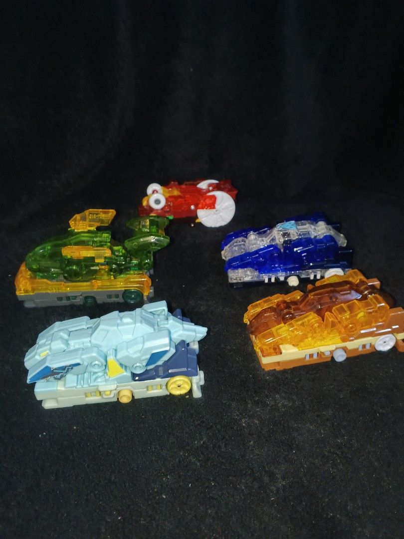 Auldey brand's Screechers Wild! series (Category: Interactive Toys) located in Baguio. Submitted by iyakoy (Listing ID 1469047587, Image 2). Description: Selling as set.