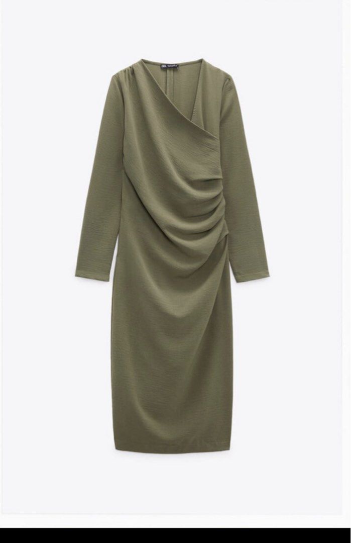 Auth Zara Dress (Category: Dresses) located in Mandaluyong City. Submitted by hdvvv (Listing ID 1468940051, Image 1). Description: Zara khaki green gathered draped midi dress with a V-neckline, long sleeves, and side ruching Rfs: too many clothes Xl.