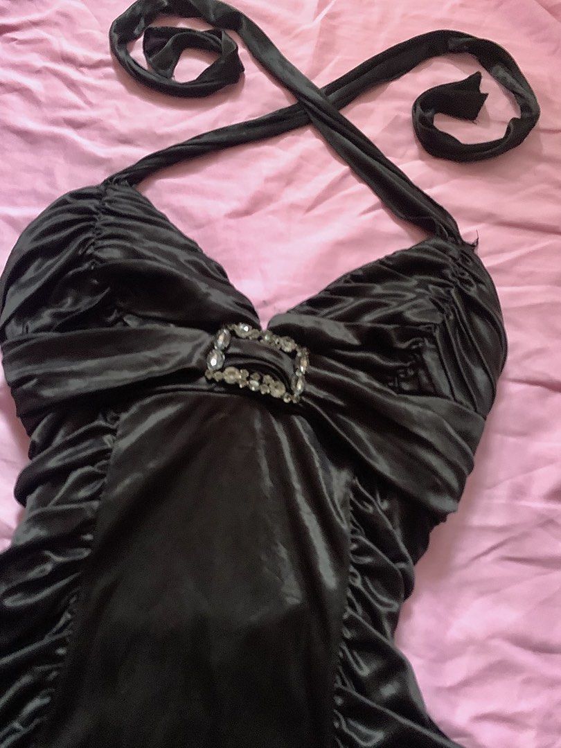 Authentic 2000s halter dress (Category: Dresses) located in Iligan City. Submitted by big.juicy (Listing ID 1469063826, Image 2). Description: It hugs the body in the right curves. If you have hip dips, it will give an illusion that you dont..