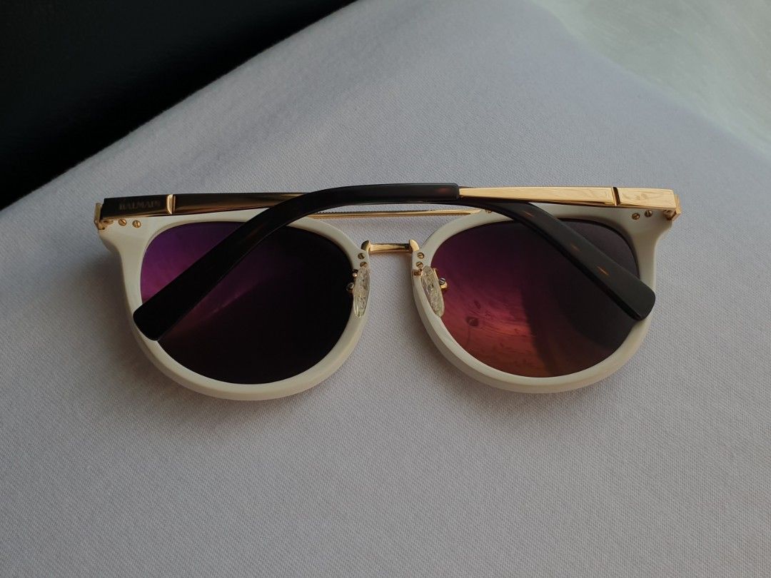 Authentic Balmain Paris Sunglasses (Category: Sunglasses & Eyewear) located in Quezon City. Submitted by WasalakTwo (Listing ID 1468954128, Image 2). Description: Bought in Japan Made in France Authentic Excellent condition Clean and presentable Open for delivery nationwide.