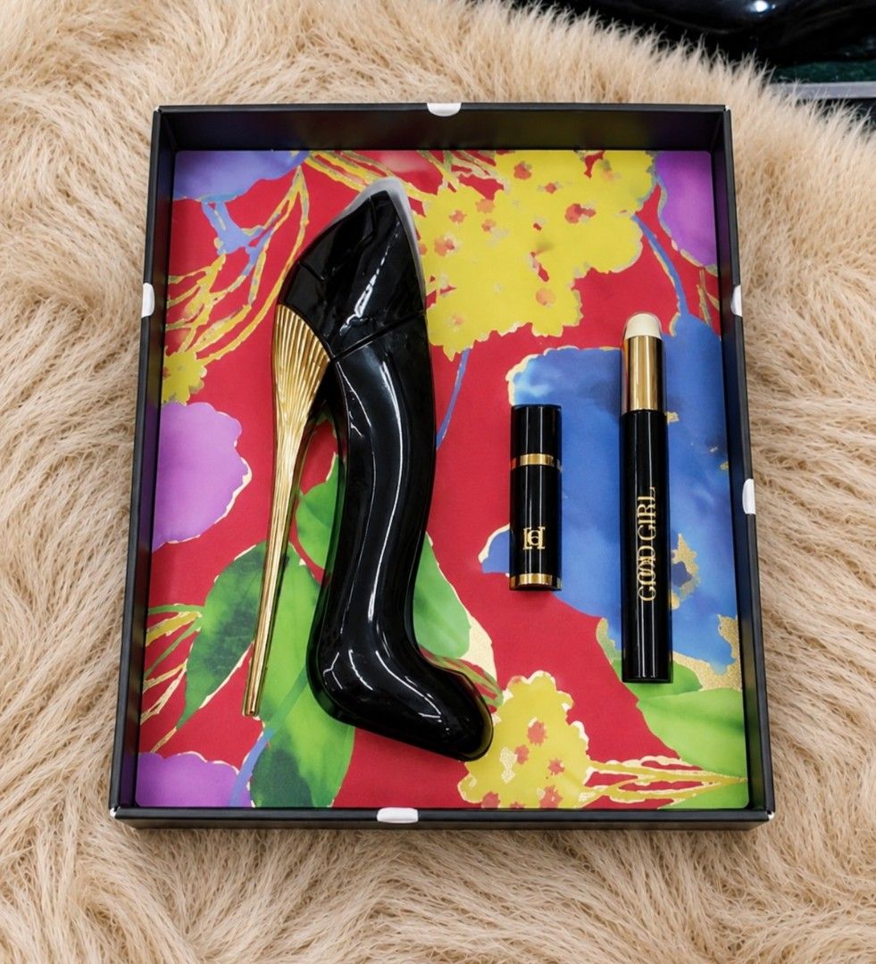 Authentic Carolina Herrera Good Girl Gift Set (Category: Fragrance & Deodorants) located in La Trinidad. Submitted by designerluxeshop (Listing ID 1469061282, Image 1). Description: Brand-new Carolina Herrera Good Girl Gift Set, 💯% original, in excellent condition, free shipping, message us if interested, delivery is ready onhand.