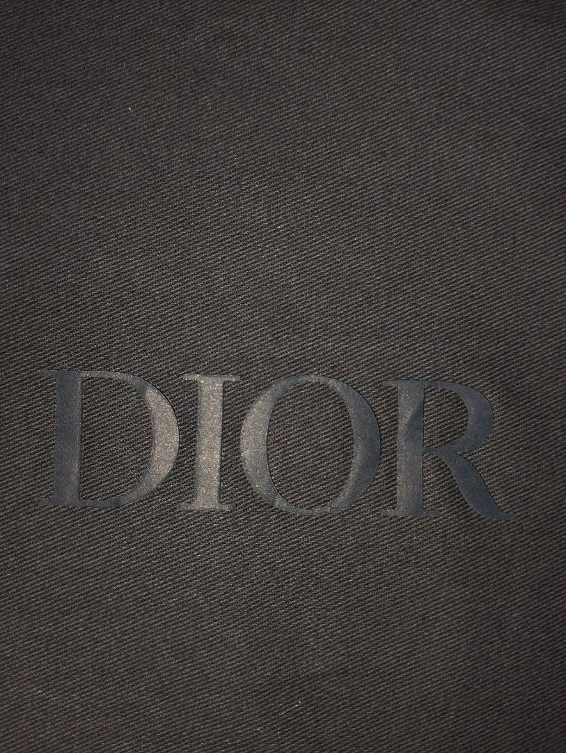 Authentic DIOR dust bag dustbag (Category: Luxury Bags & Wallets) located in Zamboanga. Submitted by luxuryaccessories_ella.2022 (Listing ID 1469077809, Image 2). Description: Authentic 👉looks new 👉sized by cm ( centimeters) 👉 already wash 👉add sf 👉Loc po is Mindanao 👉 shipping thru J &T add 89 sa sf 👉MOP:Gcash or BPI.