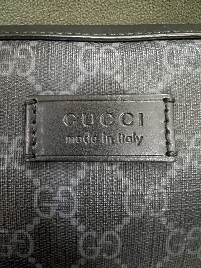 Authentic Gucci GG Supreme Camera bag for men (Category: Luxury Bags & Wallets) located in Quezon City. Submitted by DZignersbyZsa (Listing ID 1469161675, Image 3). Description: Authentic Gucci GG Supreme camera bag for men With certificate of authenticity and dustbag clean in and out, no fade on canvas, no corner wears.