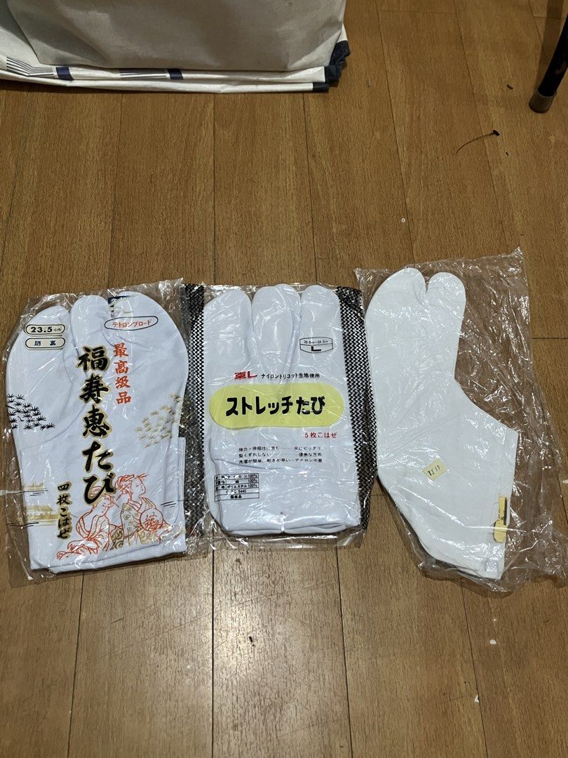 Authentic Kimono Tabi Socks Japan (Category: Traditional & Ethnic wear) located in Quezon City. Submitted by miyamoore (Listing ID 1468941257, Image 2). Description: .