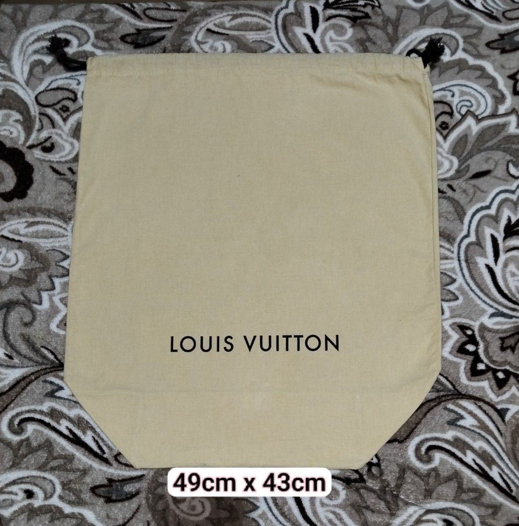 Authentic LOUIS VUITTON LV dust bag dustbag (Category: Luxury Bags & Wallets) located in Zamboanga. Submitted by luxuryaccessories_ella.2022 (Listing ID 1469075969, Image 1). Description: Authentic 👉sized by cm ( centimeters) 👉 already wash 👉add sf 👉Loc po is Mindanao 👉 shipping thru J &T add 89 sa sf 👉MOP:Gcash or BPI.