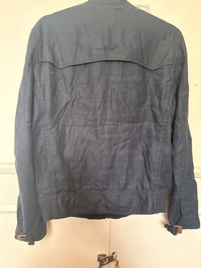 Authentic Massimo Dutti Linen Jacket (Category: Coats, Jackets and Outerwear) located in Quezon City. Submitted by gringottsss (Listing ID 1468950386, Image 3). Description: Chest: 54 CM Length (shoulder to hem): 65 CM.