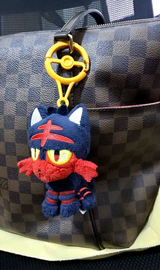 Authentic Pokémon Litten Plush Keychain | Like New w/o Tag (Category: Plushies & Soft Toys) located in Quezon City. Submitted by curatedbymissgee (Listing ID 1469035689, Image 1). Description: 🔥 Authentic Pokémon Litten Plush Keychain | Brand New with Tag 🐱🖤 Calling all Pokémon fans and Litten lovers! 🧡 Add this adorable Fire-type Pokémon to your collection or give your everyday bag a fun Pokémon-inspired touch! ✨ Why You'll Love It: 🏷️ Auth