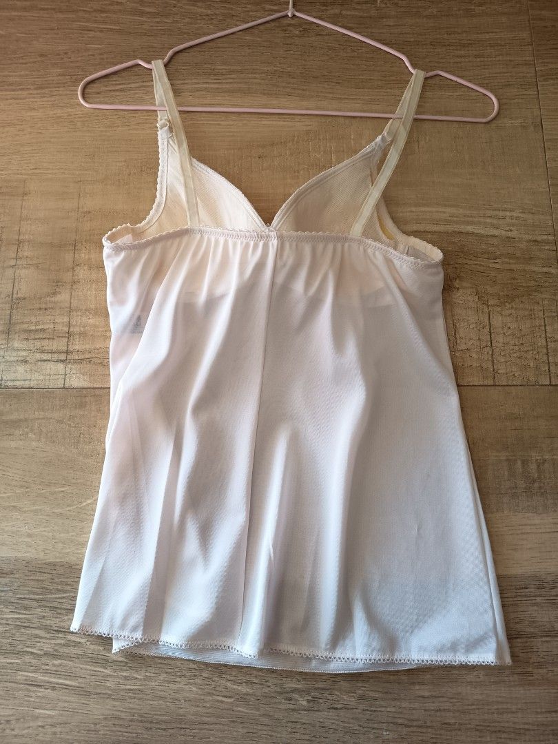 Authentic Wacoal Japan camisole with pads (Category: Undergarments & Loungewear) located in Rizal. Submitted by joy_whisky (Listing ID 1468996193, Image 2). Description: Japan Wacoal camisole top with pads like new condition.