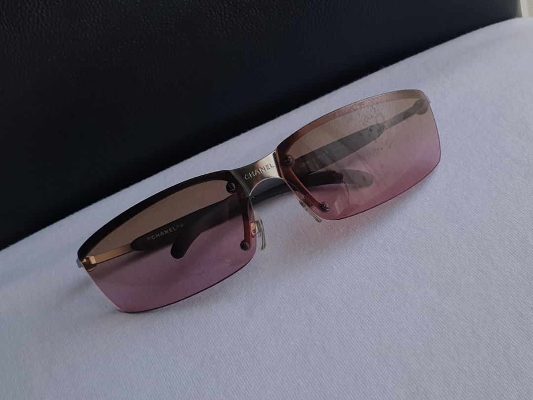Authentic Y2K Chanel 4008 Sunglasses (Category: Sunglasses & Eyewear) located in Quezon City. Submitted by WasalakTwo (Listing ID 1468947868, Image 1). Description: Bought in Japan 100% authentic 9.5 / 10 condition Well preserved Open for delivery nationwide.