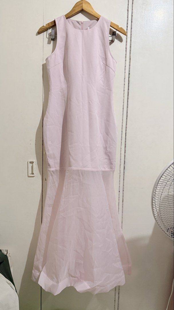 AVAIL Blush pink long dress (Category: Evening dresses & gowns) located in Makati City. Submitted by beautestop.ph (Listing ID 1468938486, Image 3). Description: .