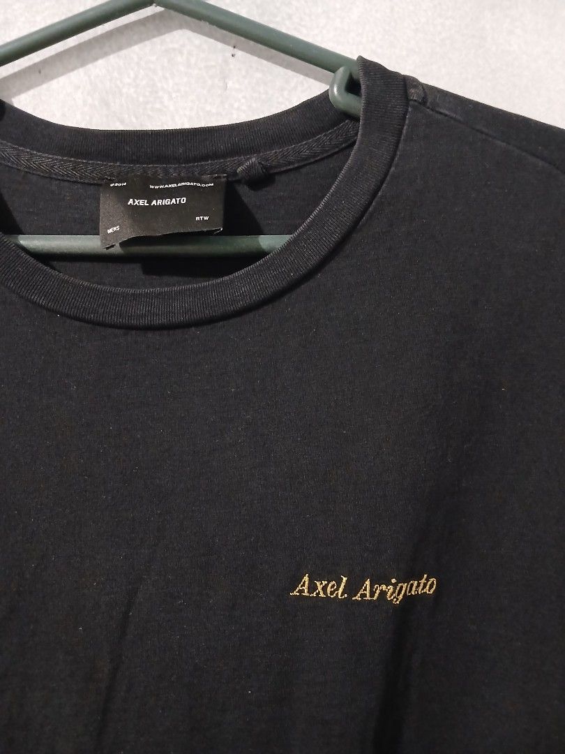 AXEL ARIGATO BLACK TEE (Category: Tshirts & Polo Shirts ) located in Tarlac. Submitted by jcg_06 (Listing ID 1469091132, Image 2). Description: Lightly used Authentic.
