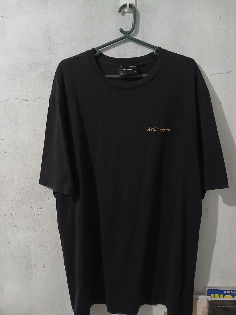 AXEL ARIGATO BLACK TEE (Category: Tshirts & Polo Shirts ) located in Tarlac. Submitted by jcg_06 (Listing ID 1469091132, Image 1). Description: Lightly used Authentic.