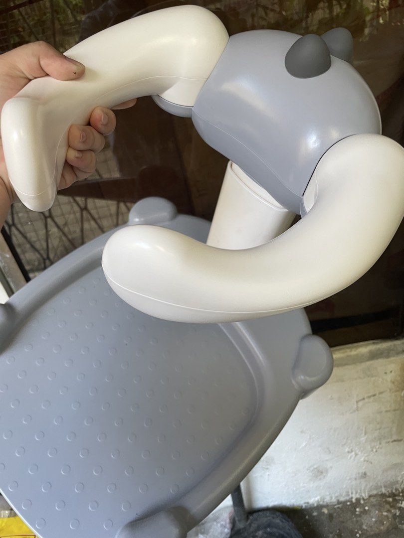 baby bath stand new (Category: Bathtub & Bath Accessories) located in Cainta. Submitted by cof.fee (Listing ID 1468988307, Image 2). Description: selling this brandnew bath stand for only 800 (negotiable) rfs: bday gift kay baby, but we already have this..