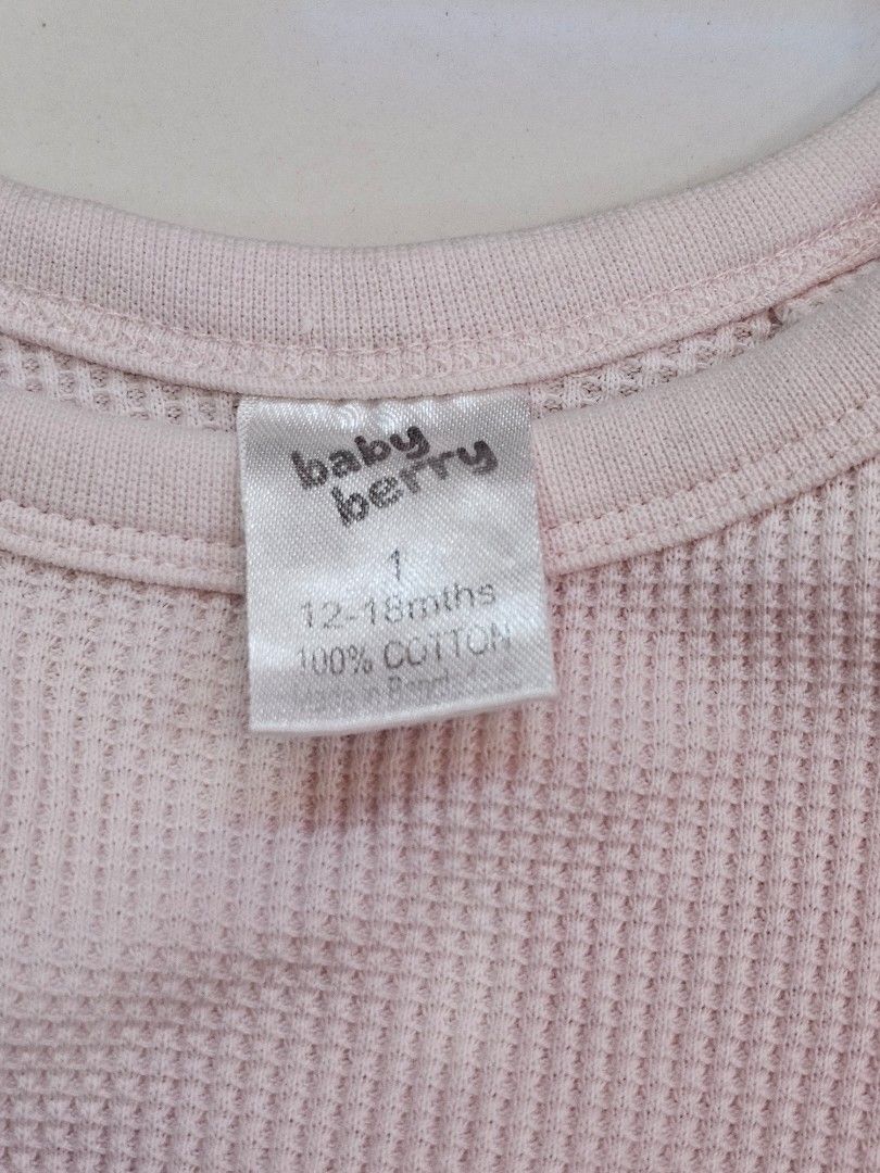 Baby berry light pink onesie (Category: Babies & Kids Fashion) located in Davao. Submitted by prvsly_loved (Listing ID 1469090720, Image 2). Description: .