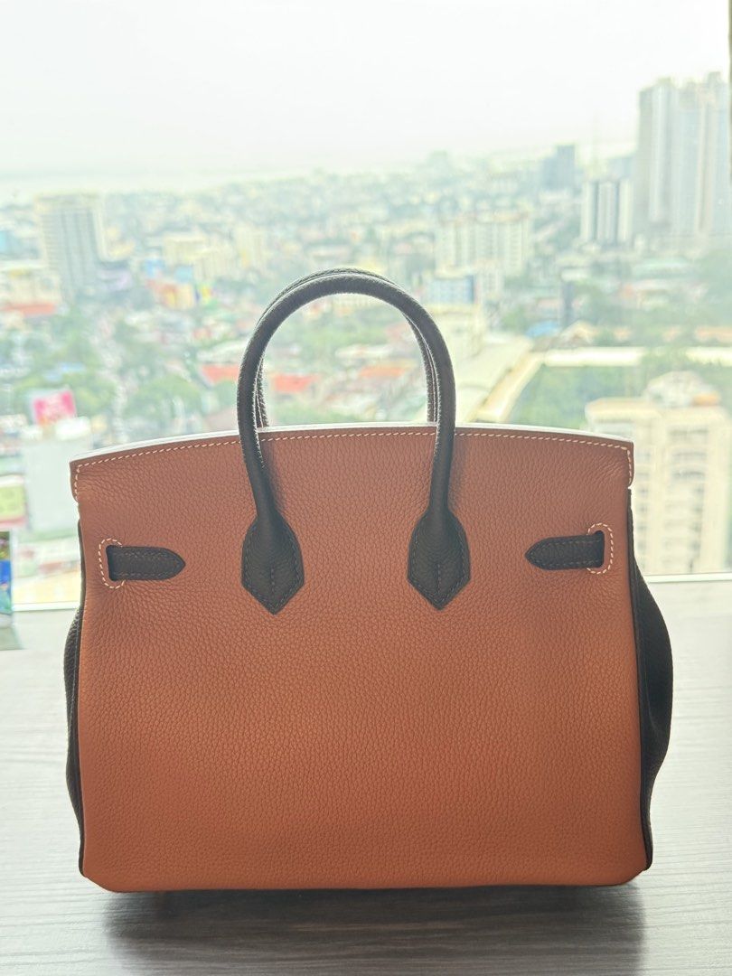 Bag (Category: Shoulder Bags) located in Cebu City. Submitted by dianne.143 (Listing ID 1469065725, Image 3). Description: .