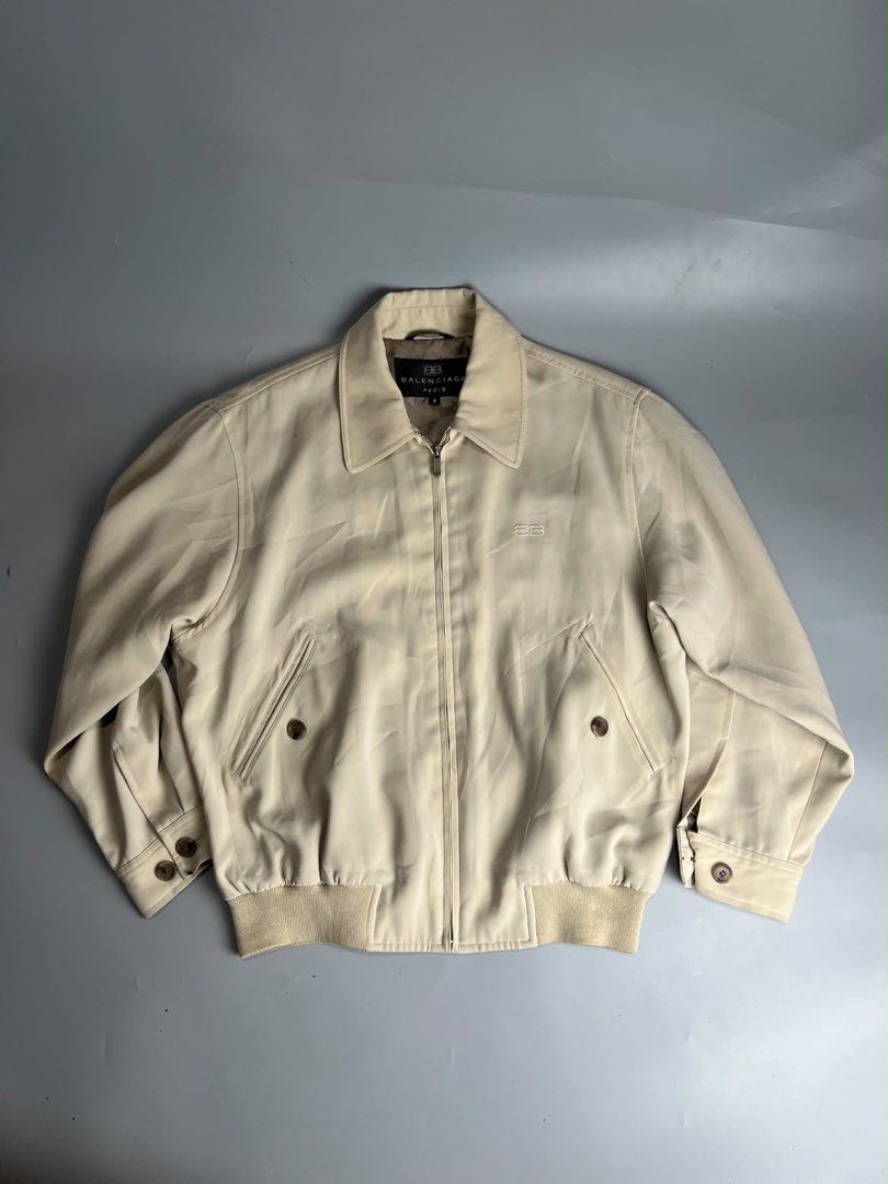Balenciaga - Harrington Beige - Jacket (Category: Luxury Apparel) located in San Pablo. Submitted by hiddenrygn (Listing ID 1468948310, Image 2). Description: Balenciaga - Harrington Beige - Jacket Size : 4 on tag (23” 27”) No flaws Excellent condition Authentic DM!.