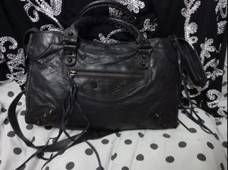 (Category: ) located in . Submitted by shoptokyothrift (Listing ID 1469014871, Image 1). Description: .